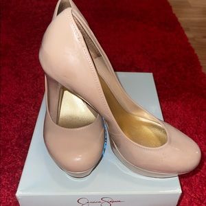 Jessica Simpson patient Nude Platform Round-toe Pump